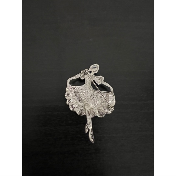 Pin - Picture 2 of 4